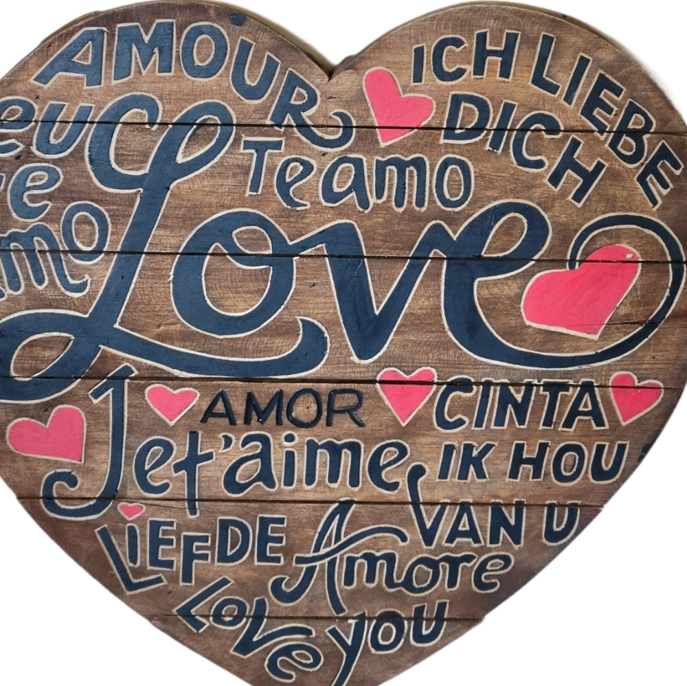 Hand crafted Rustic Pallet oversized love heart